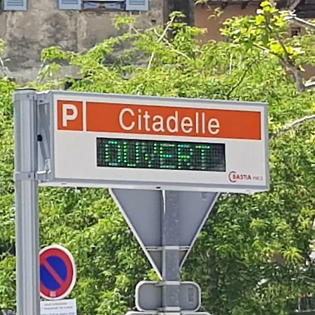 De Charme Dans La Citadelle * Bastia (Corsica)