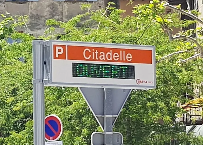 De Charme Dans La Citadelle * Bastia (Corsica)